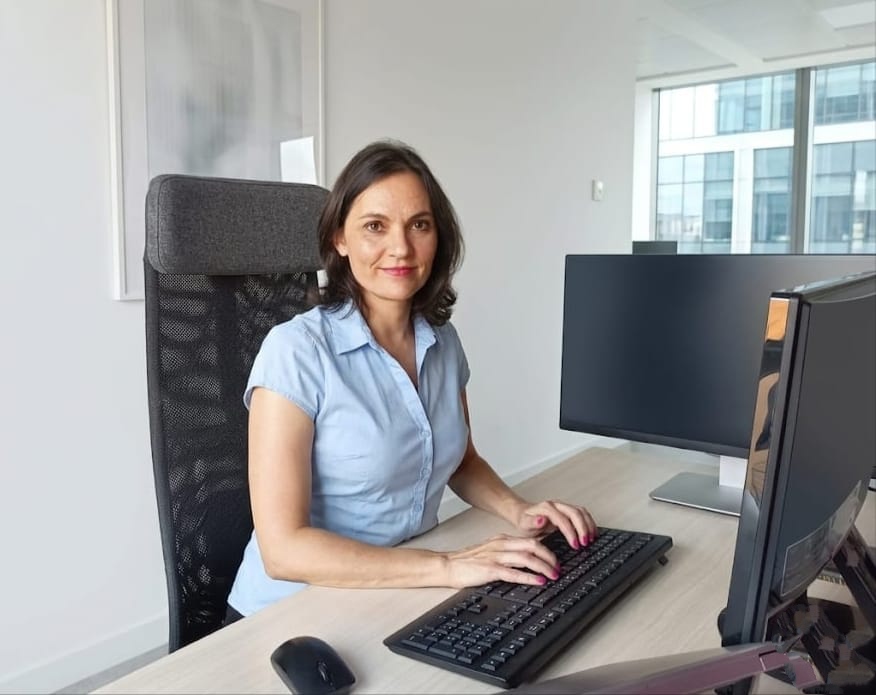 nuria hernandez buendia scientific translator